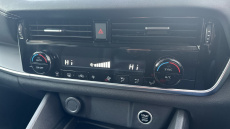 Nissan Qashqai 1.3 DiG-T MH 158 Acenta Premium 5dr Xtronic Petrol Hatchback